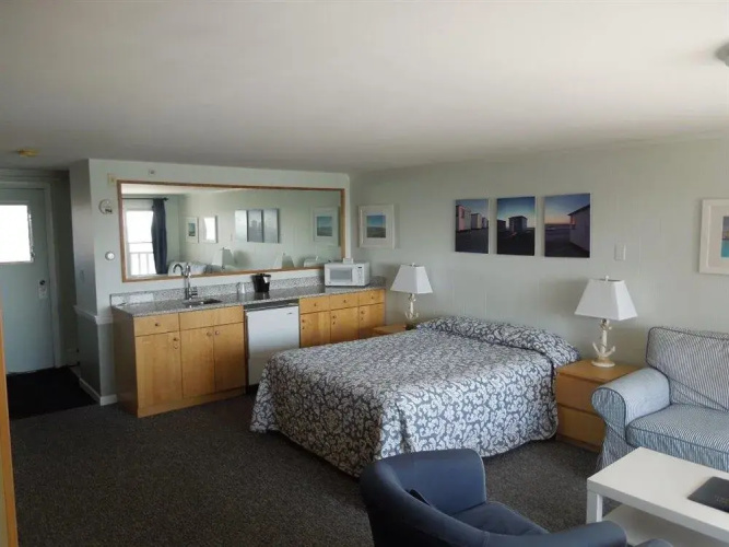 Pelham House Resort