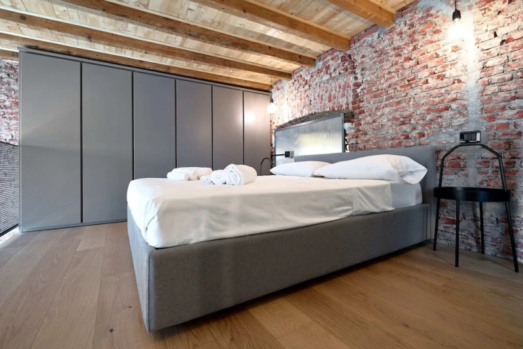 Lancetti Stylish Loft