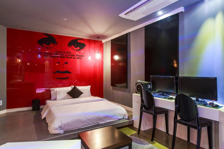 Plein Hotel