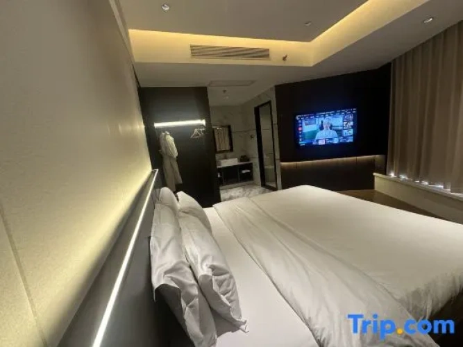 1 Bedroom Suite