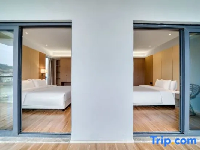 Standard Twin room with sea view