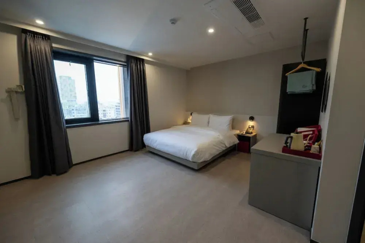 Cheomdan Hotel