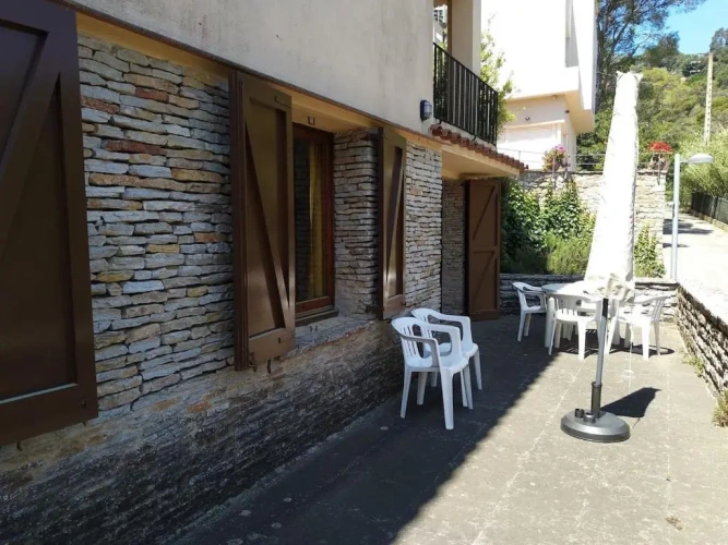 3 Bedrooms Apartment