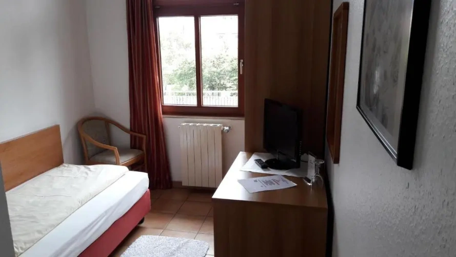Standard Single room