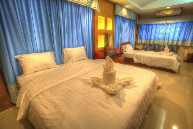 Lanna Pool Villa