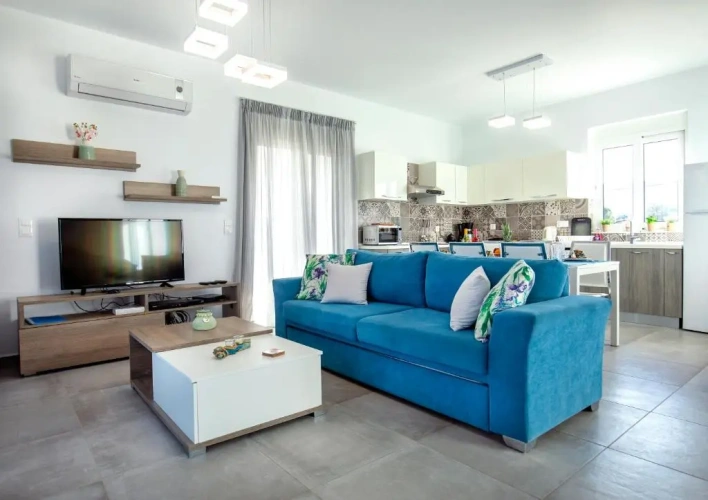 4 Bedrooms Cottage