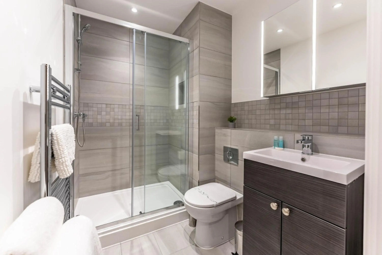 Celador Apartments - Wellington House