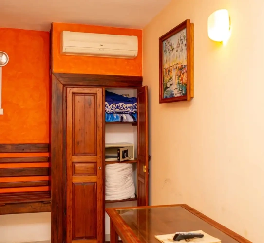 Standard Double room with city view