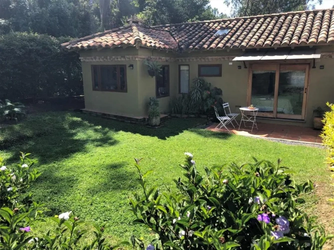 1 Bedroom Cottage with view