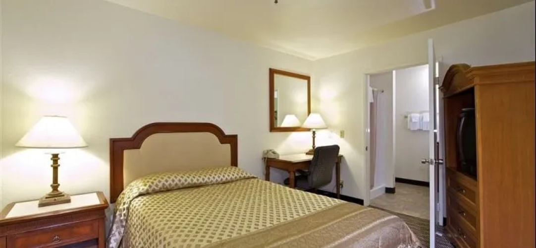 West Park Inn