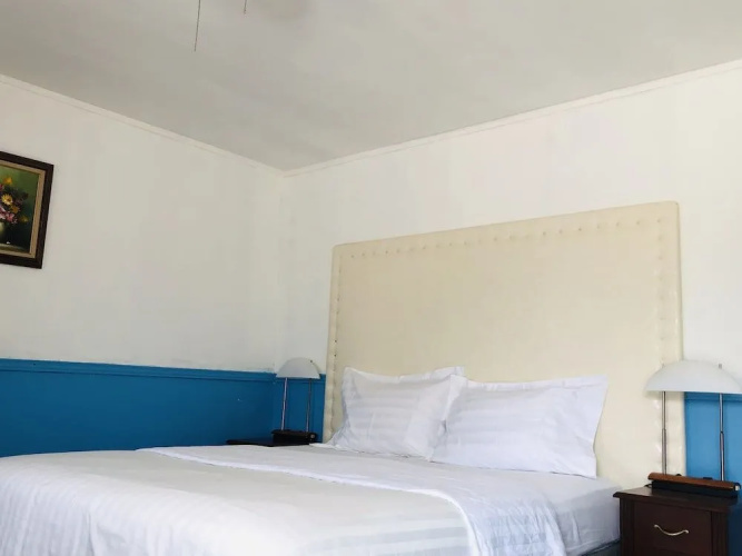 Manor Motel