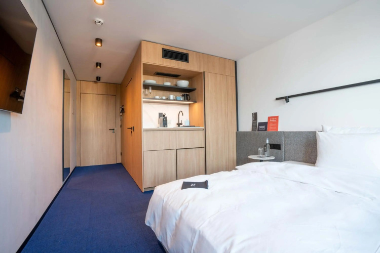 GREFIS Hotel