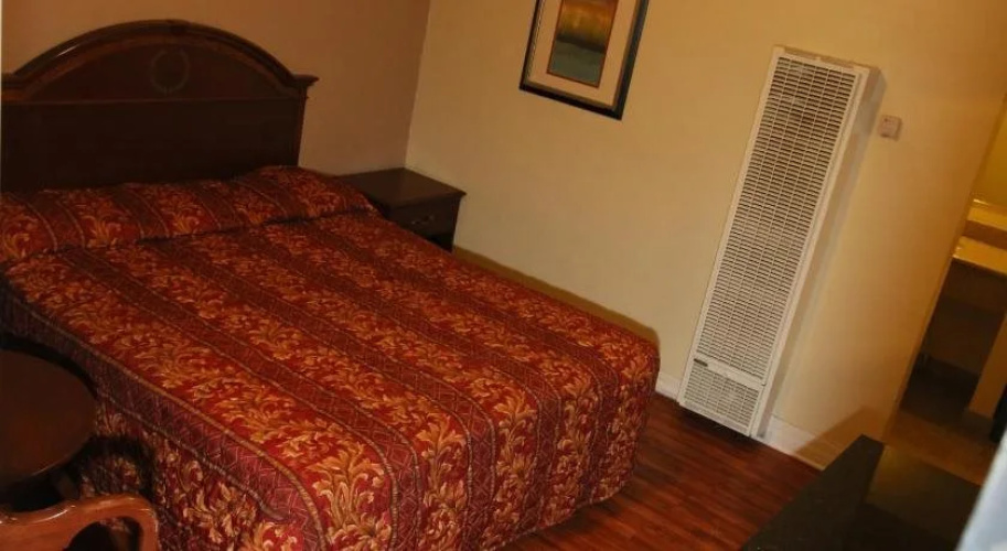 Holiday Motel