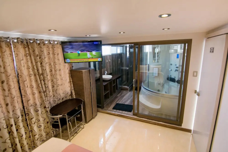 Hostal Encantos