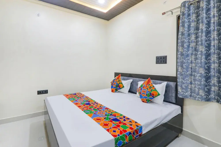 FabHotel Awadh Inn