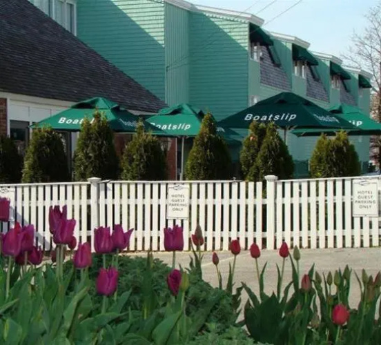 Boatslip Resort