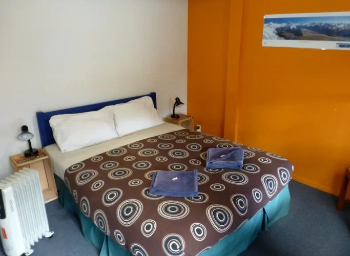 1 Bedroom Standard Double Suite