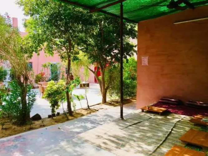saffron guest house & hostel