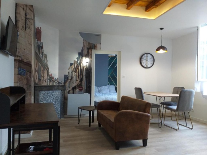 1 Bedroom Apartment