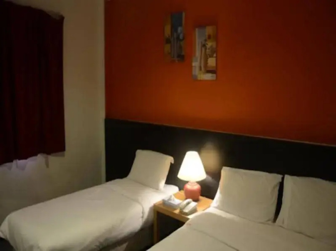 Daphne John's Hotel