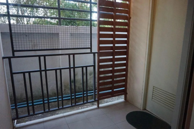 Lomthong Place
