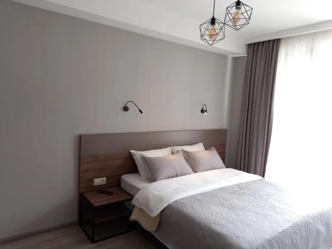 Bakuraini Crystal Loft 406