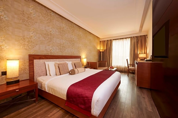 Deluxe Double room with view