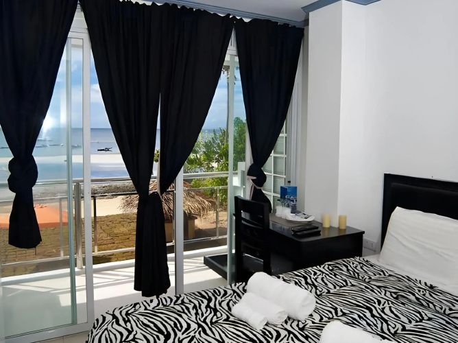 Bohol South Beach Hotel