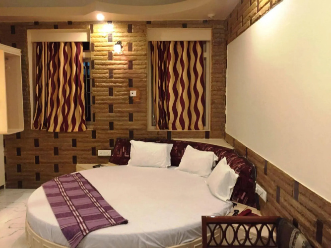 Hotel Blue Bird Colaba