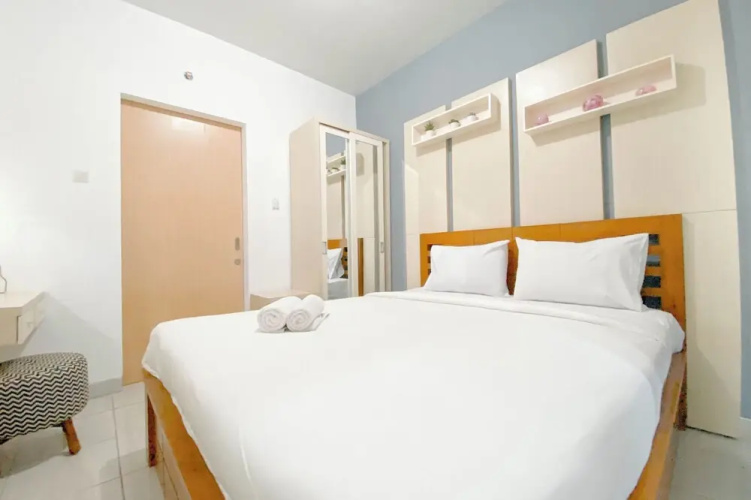 Simple White Studio Apartment At The Alton Semarang
