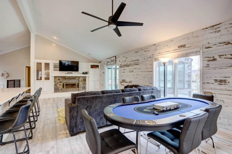 4 Bedrooms Cottage