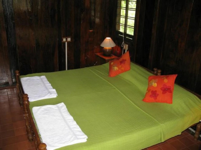 Periyar River lodge
