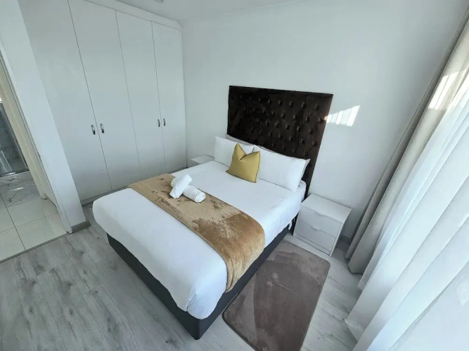 Dolphin Ridge Seaside Apartment