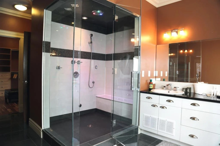Worthington Place Luxury Accommodations