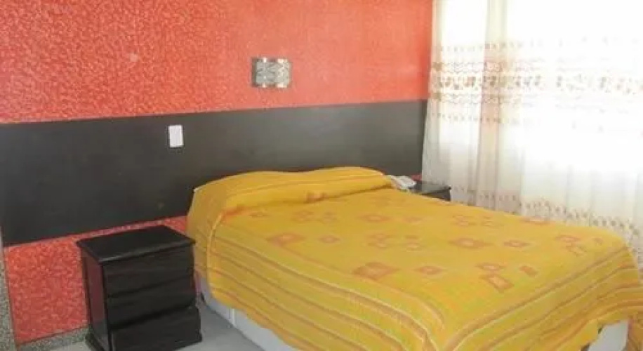 Hostal Karamolle