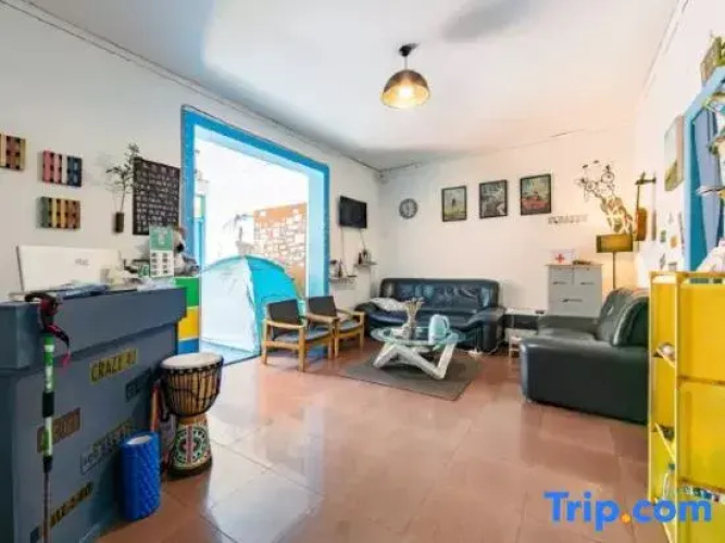 Yanta Hostel