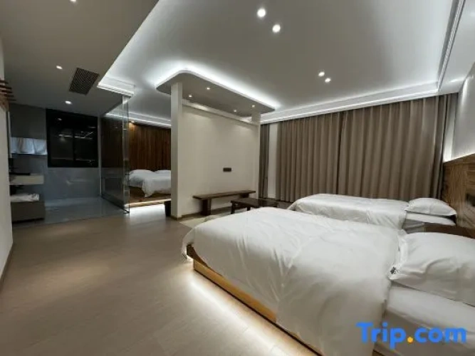 Family Suite with balcony