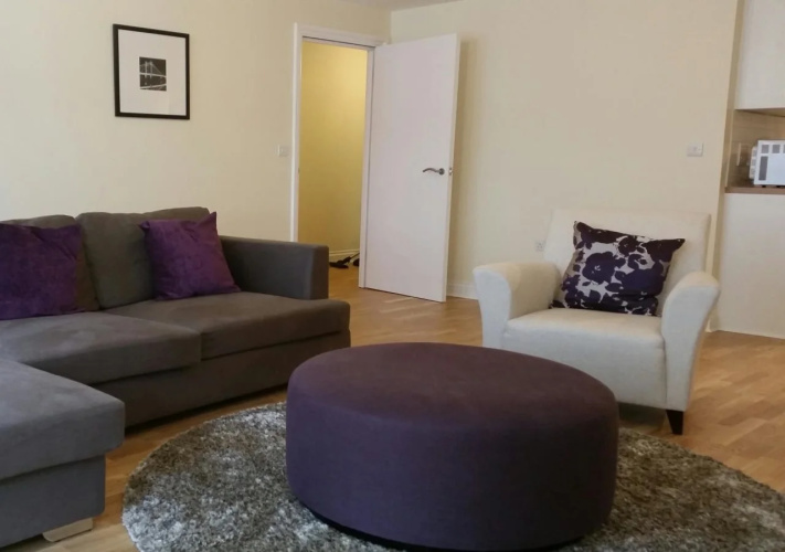 Q Cromwell Road