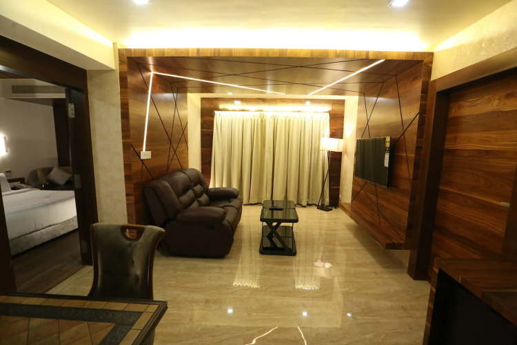 SPS Grand Inn