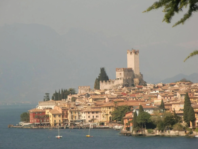 Beach Hotel Du Lac