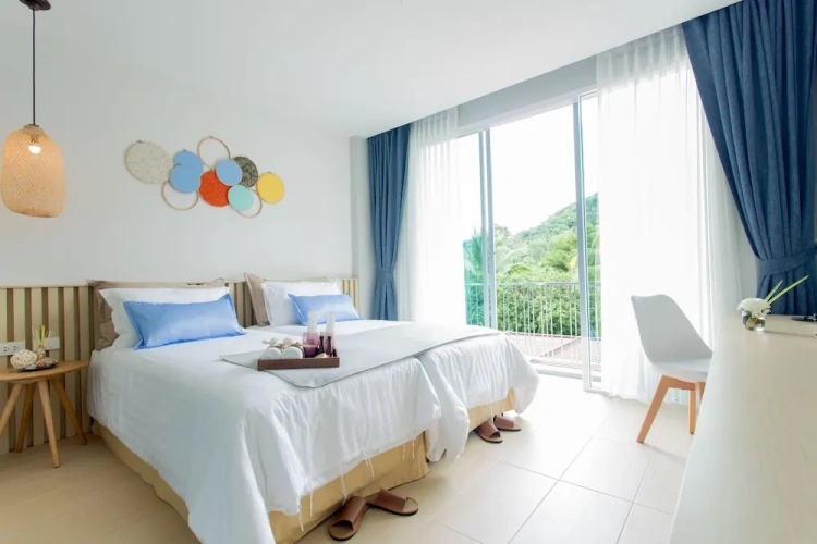 Deluxe Twin room with balcony