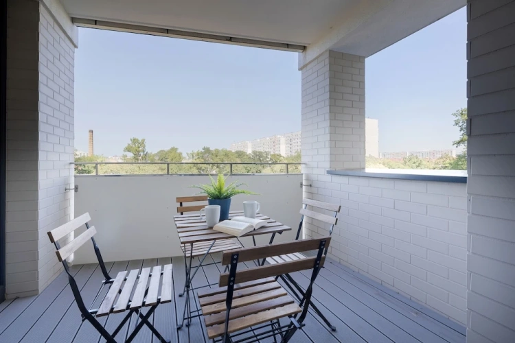 2 Bedrooms Apartment with balcony and with river view