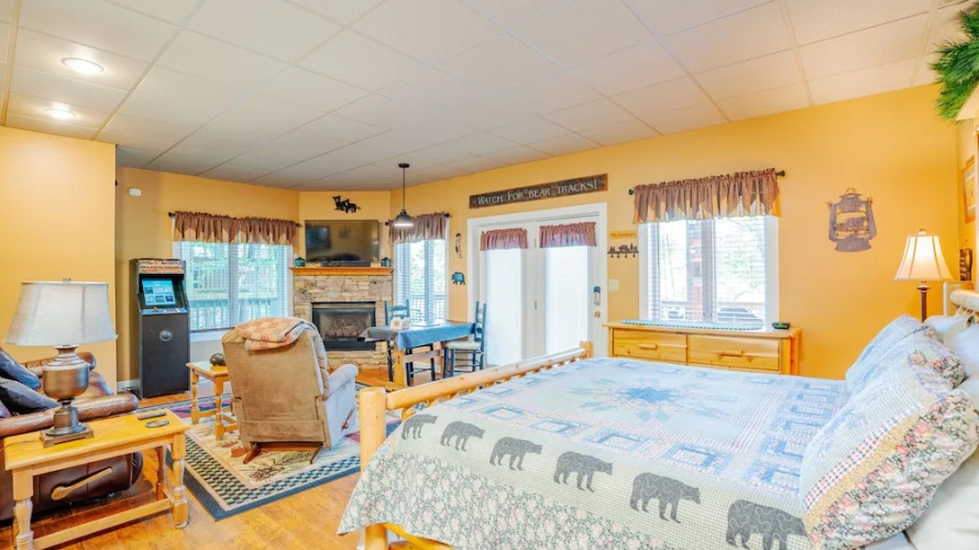 Bear Bottoms