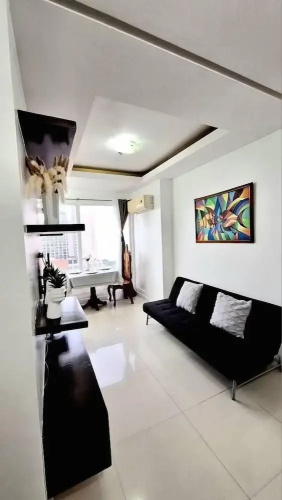 Yhen Airbnb Manila