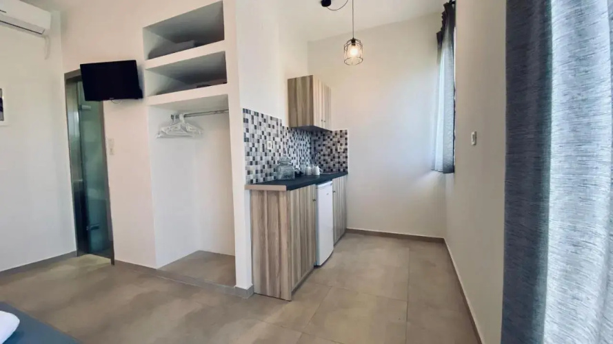 Pythari Apartments
