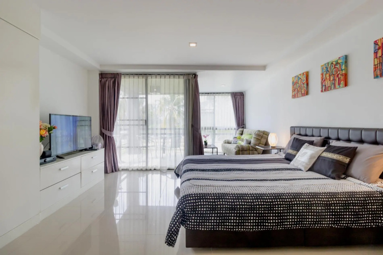 Kris 2301 - Partial sea view studio in BangTao