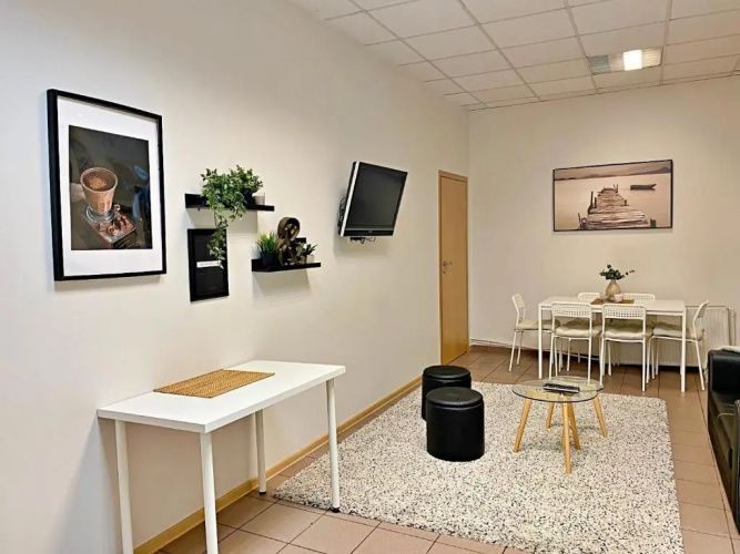 City Centre 3BD Apartment by Hostlovers