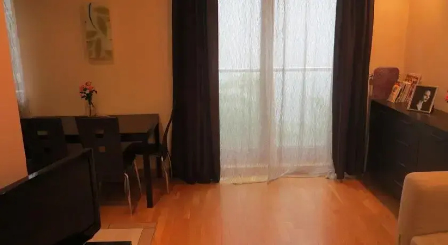 Abra Apartment