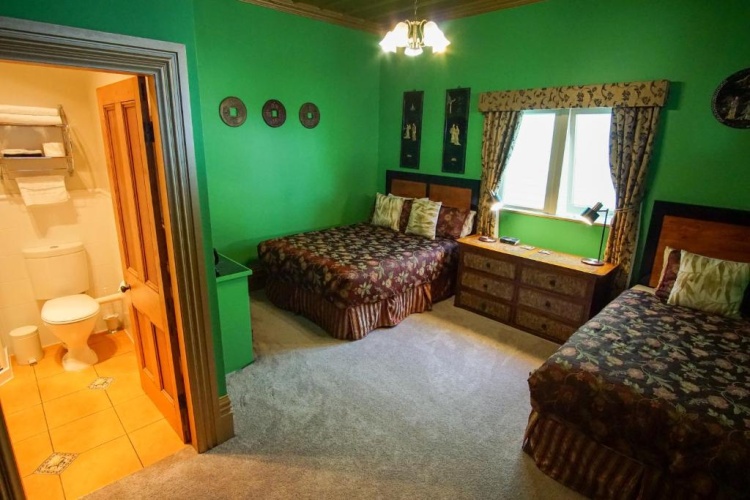 Deluxe Triple room