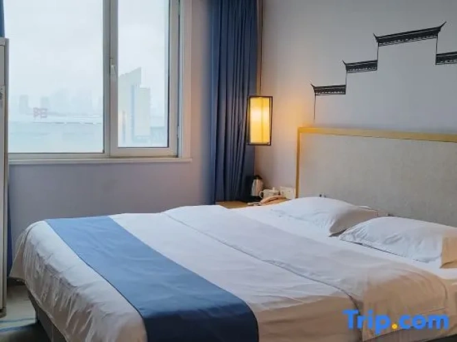 1 Bedroom Standard Double room with view